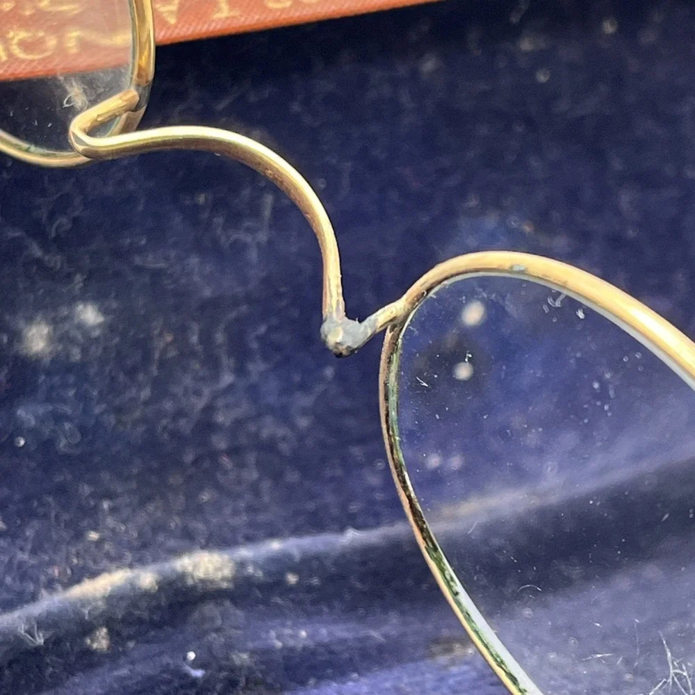 Antique Wire Rim 